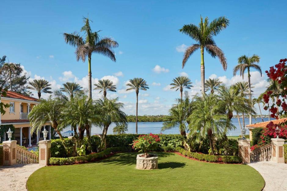 Waterfront mansion, Florida, USA